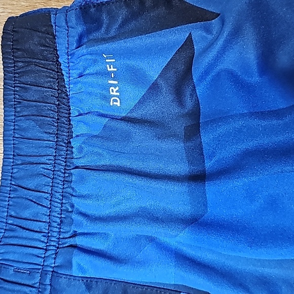 M (10/12) | Nike | boys shorts - Picture 7 of 8